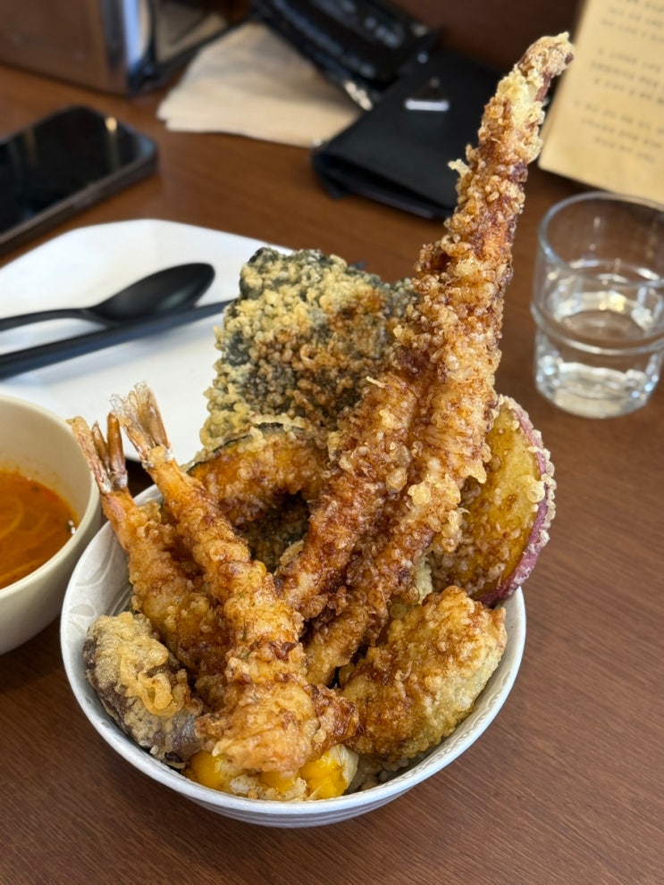  부산 광안리에서 만난 바삭한 감동, 텐동 맛집 리뷰 “요이쿠마광안리점”