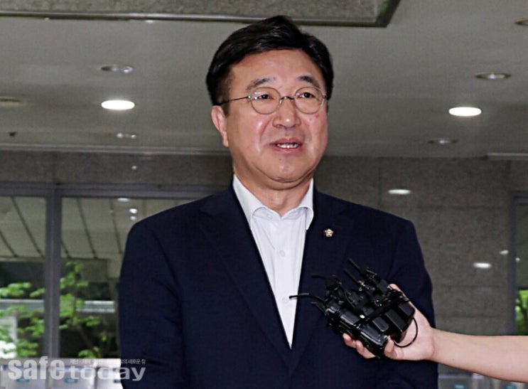 전략·정책통' 행안<b>장관</b> 후보 <b>윤호중</b>…경찰국 폐지·중수청... 