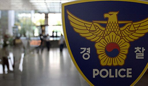 "간식 줄게" 초등생 차 태우려다 들킨 70대, 구속 송치
