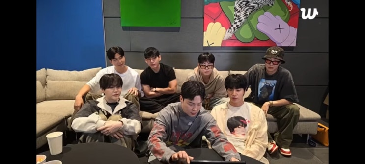 [하이브] <b>BTS</b>, 26년 봄 <b>완전체 컴백</b>_250702