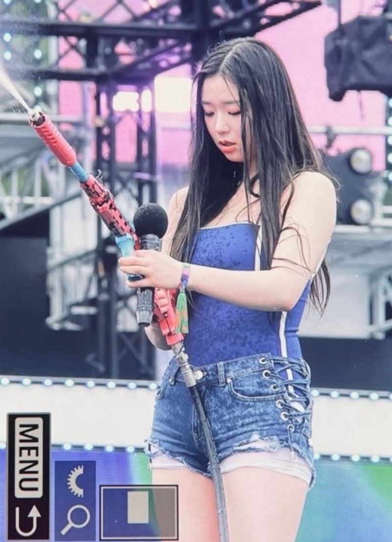 트리플에스 김채연 떠오르는 워터밤 여신! 몸매 사복패션 수영복 zip.