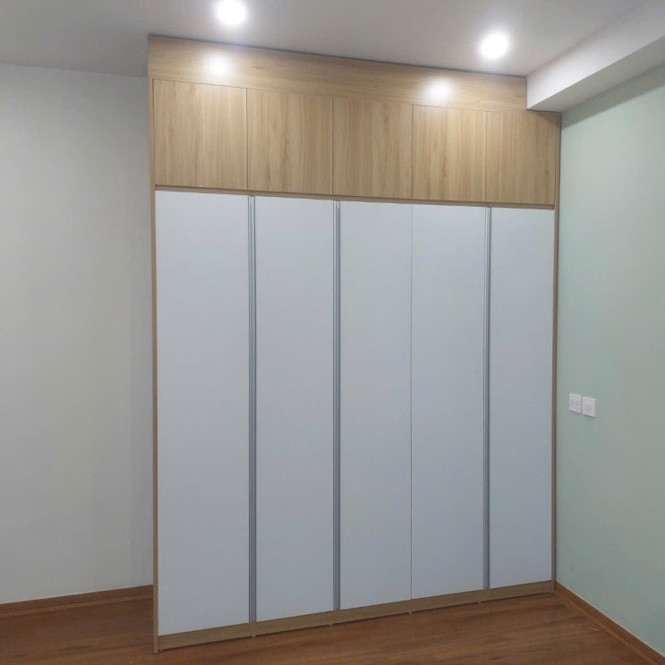  하노이 디 케피탈 C6 방3개 102m2 노옵션 2500만동 D'capitale 좋은 아파트 임대 알려드립니다