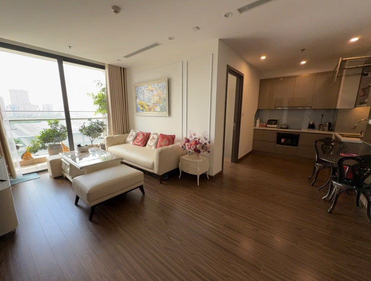 하노이 웨스트포인트 W1동 4룸 풀옵션 $1450 ( Vinhomes Westpoint ) 좋은 아파트 임대 알려드립니다