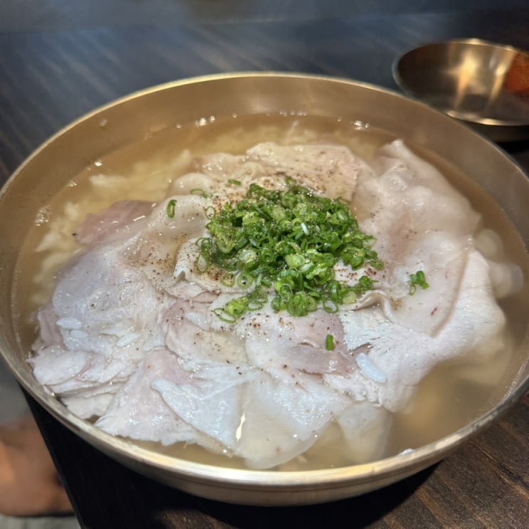 [압구정 맛집] 인생 국밥 맛집 <동봉관 압구정> 재방문의사 10000000%