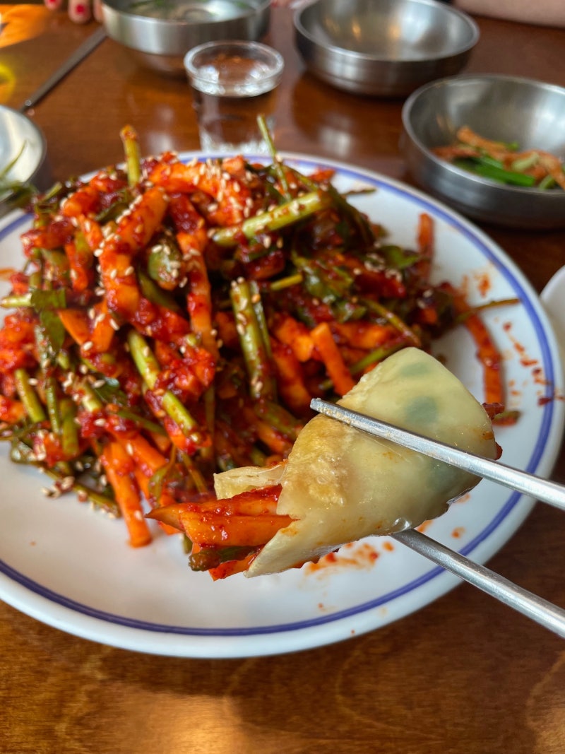 대구 무침회 맛집 푸른회식당｜반고개 무침회골목 오징어무침회 후기