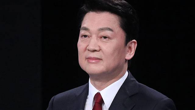 국민의힘, 혁신의 칼날을 들이밀다: <b>안철수 혁신위원장</b> 임명... 