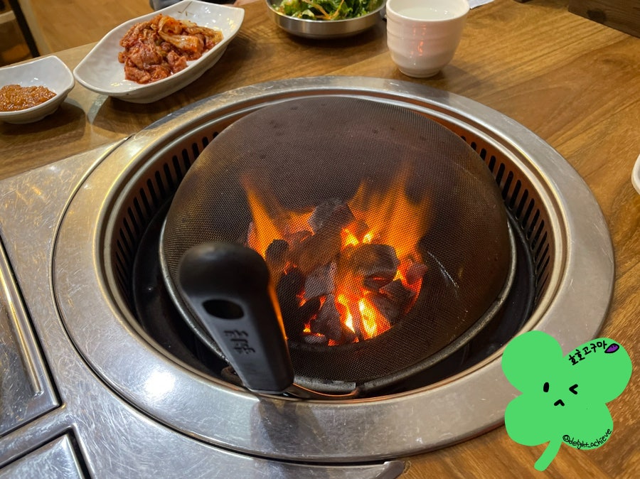 명품돼지마을 엄사점 사진 4