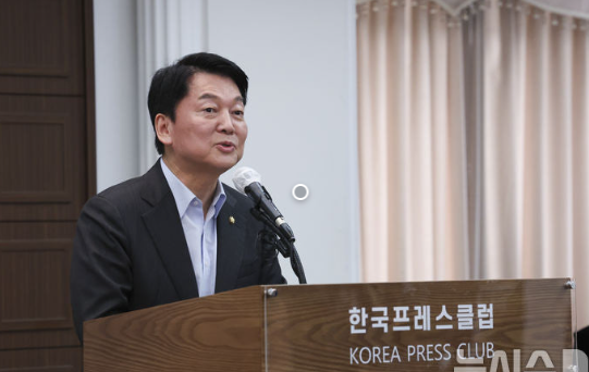 <b>국민의힘</b>, <b>혁신위원장</b>에 <b>안철수</b> 의원 전격 내정!