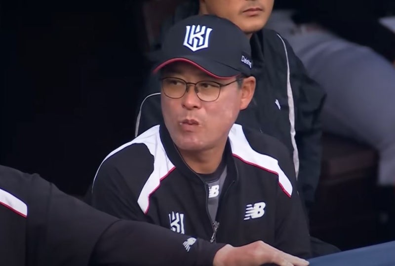 이종범, 최강야구 감독 논란 '장나라 시구 사건' 재조명