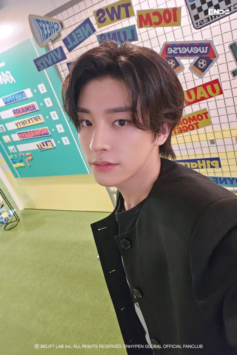 ENHYPEN JAKE 的 WeverseCon 自拍