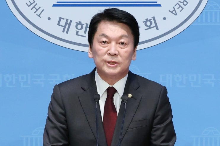 “<b>안철수 혁신위원장</b> 임명, 과연 최적임자일까?