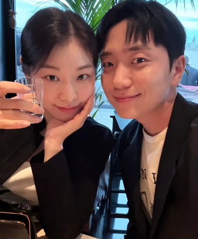 <b>김연아 고우림 파리 여행</b> 사진 까죽커플