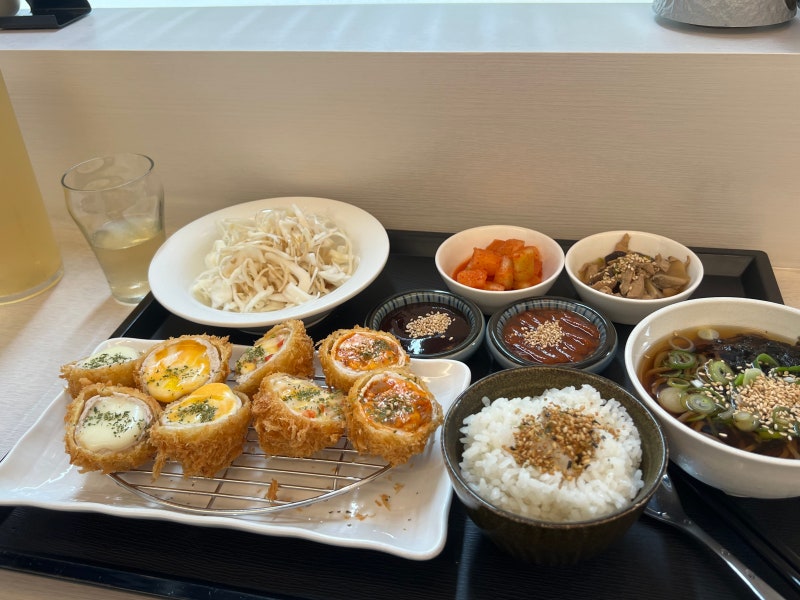 [청주 맛집] 청주 시외/고속 버스터미널 혼밥하기 좋은 가경동 돈까스 맛집(헛소리가 더 많은....
