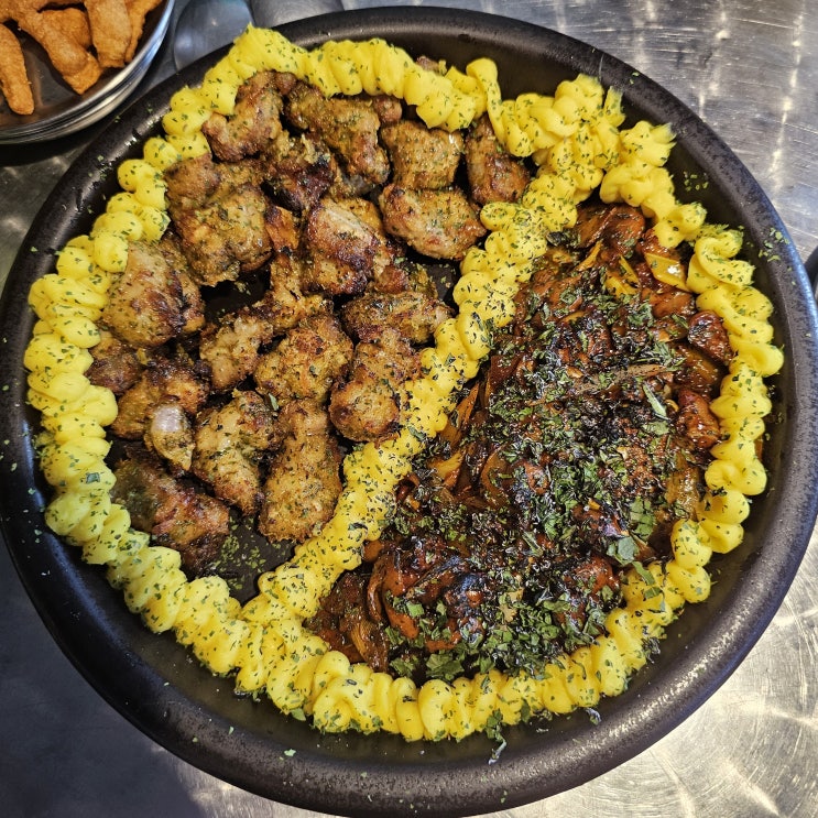  동래역술집 ‘이십칠’ 후기｜삼겹살불곱창 한판에 감성 분위기까지 완벽!