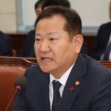 이상민 전 행정안전부 장관 프로필, 자택 현금 다발 논란, 압수 못한 이유, 내란 의혹, 특검 ....