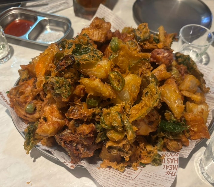  [서초구] 방배역 알바생은 불친절했지만 야채통닭은 정말 맛있는 ’오!유니통닭’