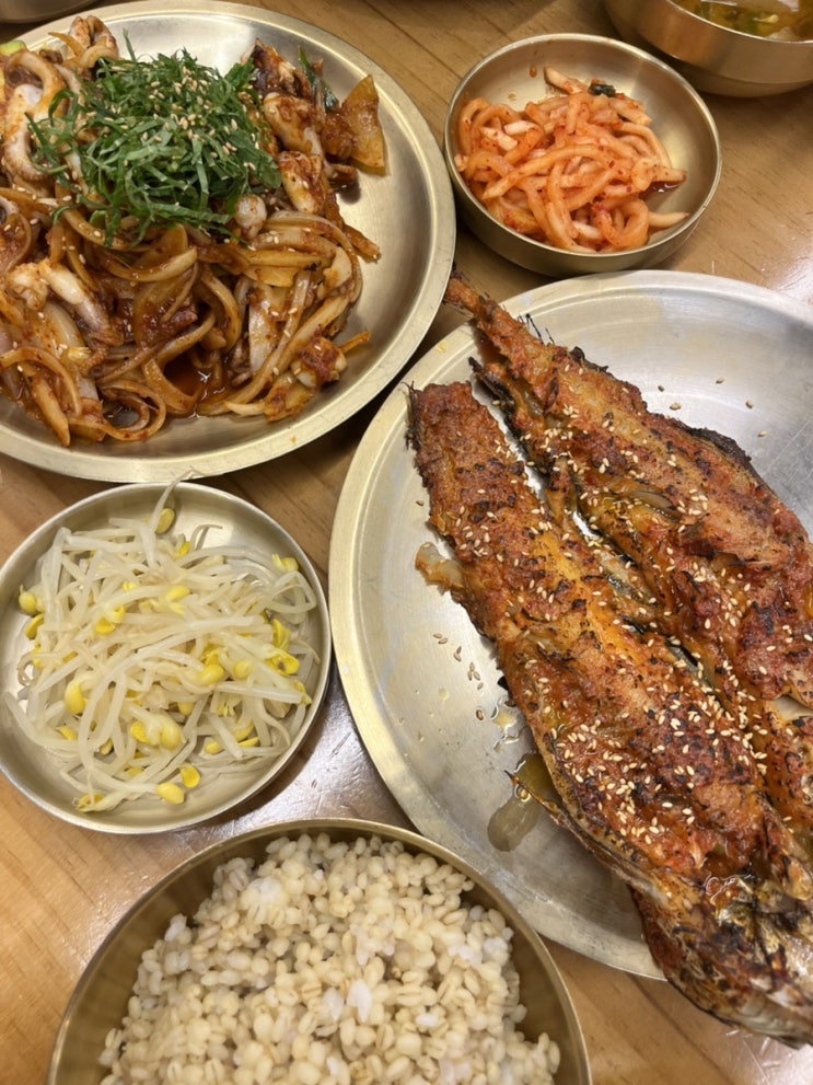  서울 종로 낙원상가 근처 정갈한 가성비 보리밥 맛집 ‘봉이밥‘