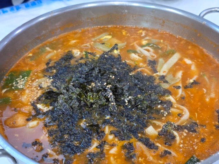  삼척 부명칼국수 양많고 속편한 장칼국수