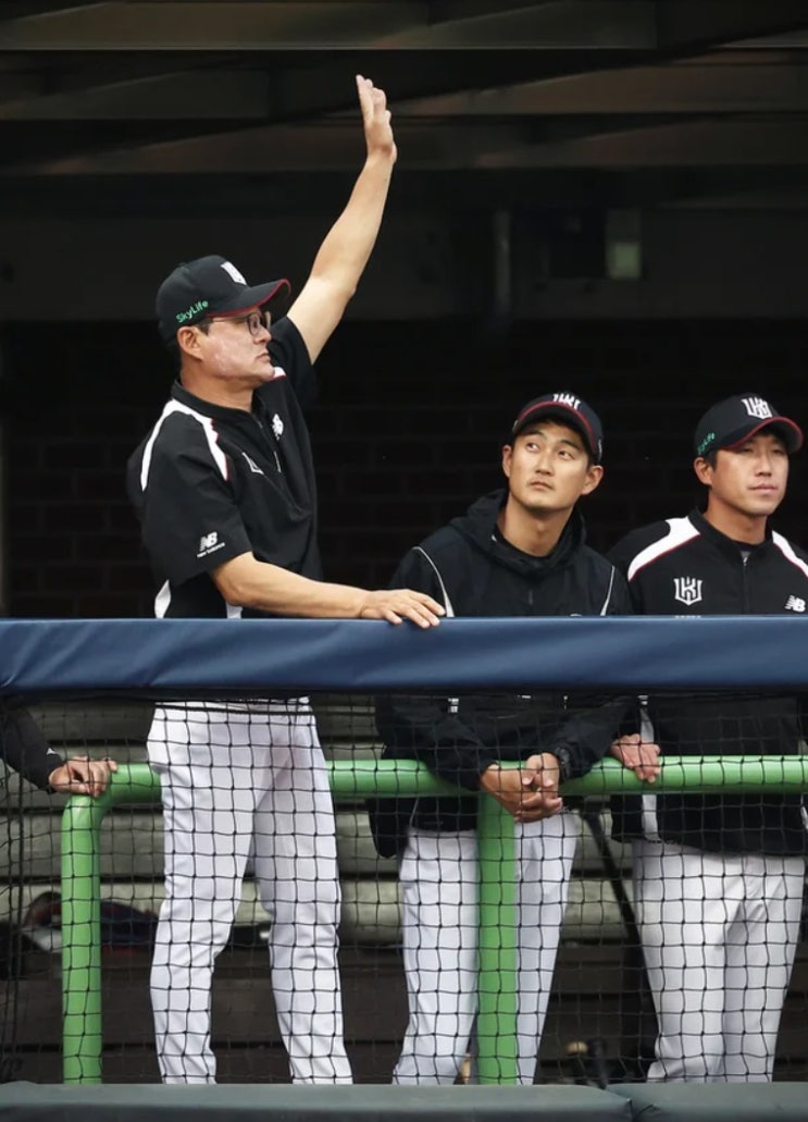 최강야구 시즌4 멤버 라인업 방송일정 불꽃야구 뛰어넘을까