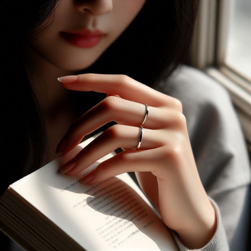 실버 주얼리 변색: 여름철 땀과 물에도 변색 막는 관리법 (전 명품사 직원 피셜)