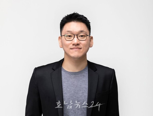  ‘AI 국가 시범도시 광주’ 조성 위해 AI 총괄정책자문관 신설 초대 자문관 박성현‧나명환 씨 각각 위촉