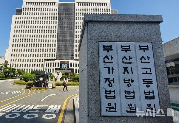  치매 형 간병살인 부산 60대 '참작 동기' 호소…국민참여재판 받는다