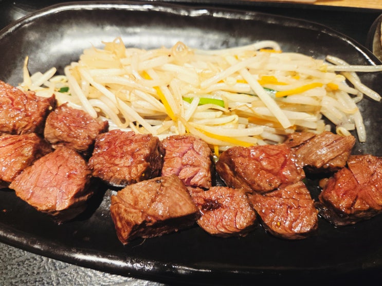  [일본 후쿠오카 신혼여행 No.3] 하카타역 지하 맛집 "텐진 호르몬" + "키와미야 함바그" / 캐널시티 디즈니스토어 / 아뮤프라자 분위기 좋은 곳 야경 "오바카나루"