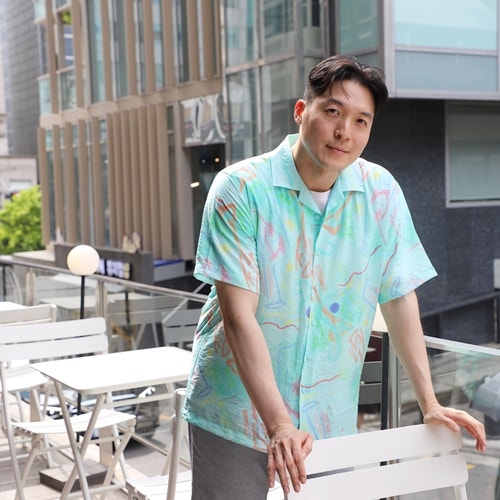 남자여름코디 파크랜드 헤르시콜라보레이션 반팔셔츠 휴양지룩 종결
