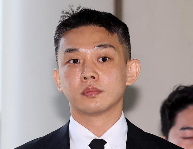 <b>유아인</b> 상습 마약 투약, 대법... 1년·<b>집행유예</b> 2년’ <b>확정</b>... 