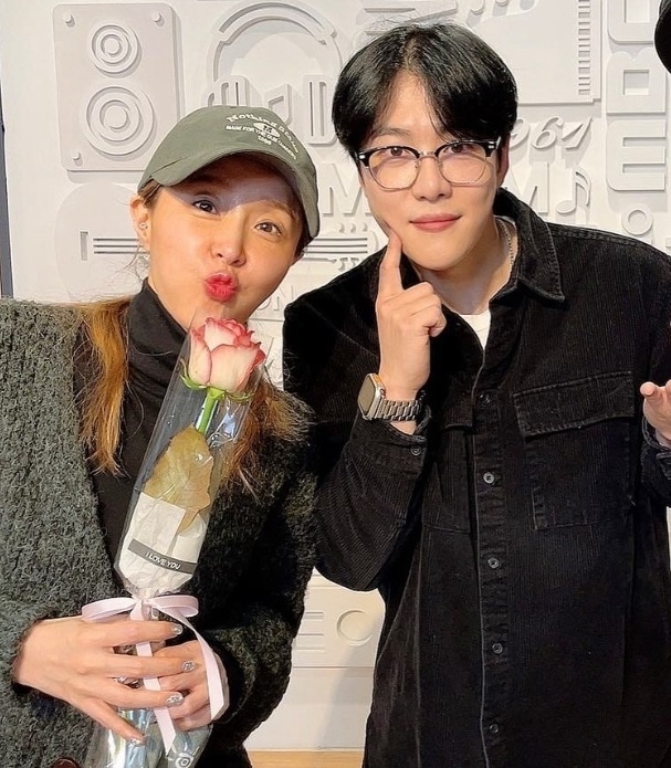 “돌싱·양다리·사기 의혹까지?” <b>신지</b> 예비신랑 <b>문원</b> 논란 정리
