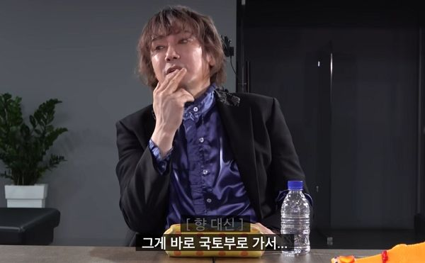 김장훈, 과거 기내 흡연 논란에… "하나님 곁에서 피우고파"