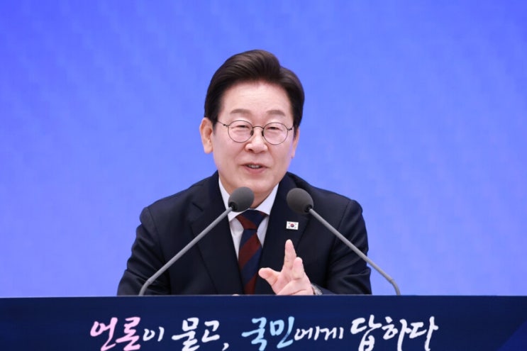 인사 논란에 직접 해명…<b>조국</b><b>혁신당</b> "국민 신뢰 흔드는 인사" 비판