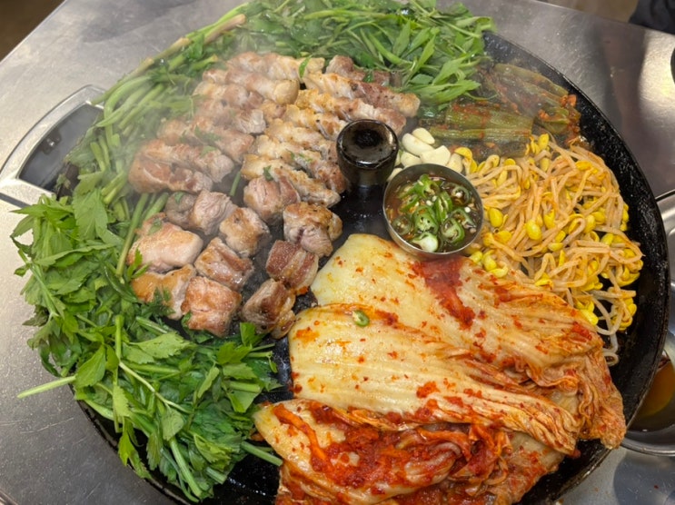  광주 첨단 고기 맛집 목구멍 광주첨단점 : 솥뚜껑 위 그릴링 서비스, 첨단삼겹살맛집추천