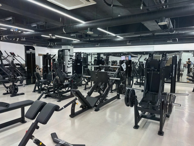  보스턴짐 용인신갈점, 기흥구청헬스장에서 연인과 함께 운동하기!