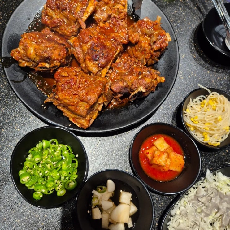  마산 장군동 맛집｜뼈구칠! 뼈구이가 감자탕보다 맛있네?