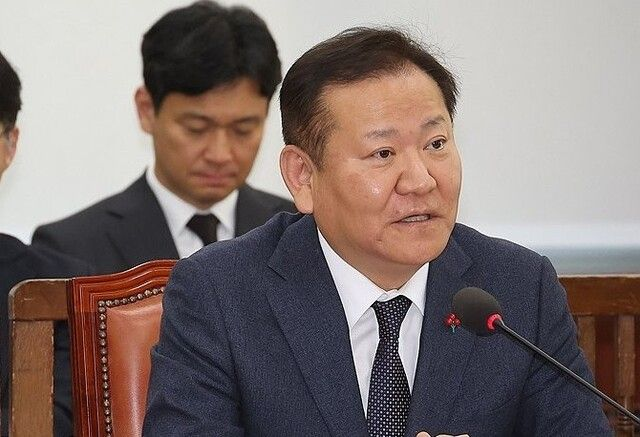  이상민 전 장관 자택서 '고액 돈다발' 발견…내란특검, 조사 나서