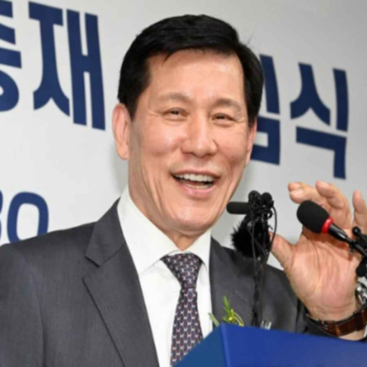 한롯엘기가 여전히 상위권!! KBO 허구연총재는 지금 행복사중!! 프로야구최다관중 동원 신기록은 어디까지 갈지!!(프로야구 순위, 최강한화 롯데 LG 기아, 700만 관중)