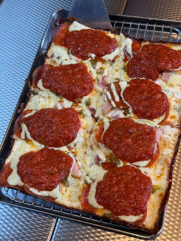  이태원 피자 맛집 1탄 모터 시티