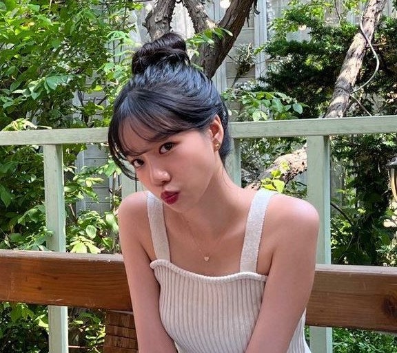 조유리 어머니 동생 조윤희 가족 나이 키 혈액형 고향 학력
