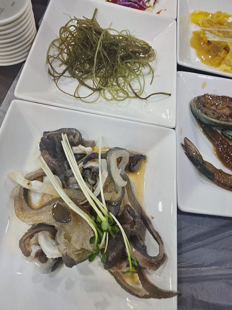  군산벽란도횟집, 철길마을맛집에서 신선한 해산물 즐기기