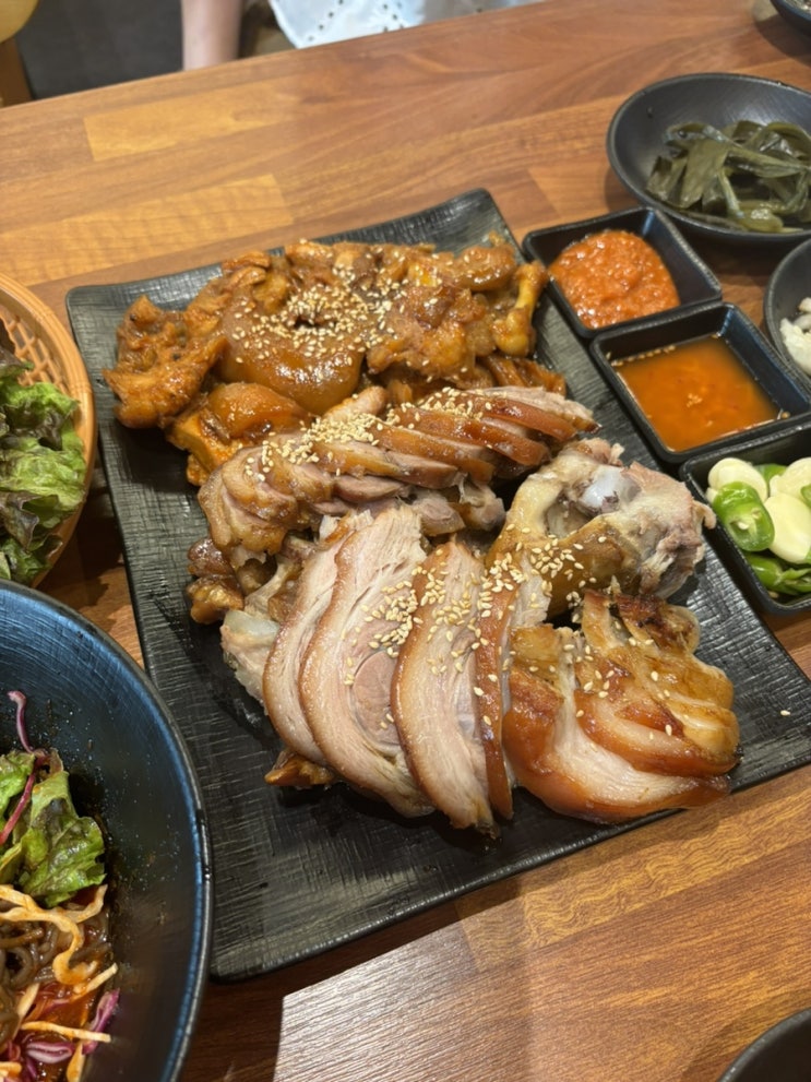  오금역 회식장소, 가락동 맛집 도야족발가락점 반반족발 막국수