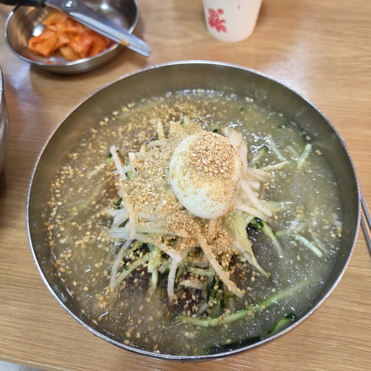  웨이팅만 30분? 주차할 데도 없는데… 또 가고 싶은 냉면집냉면 좋아한다면, 이건 무조건 체크해야 돼요.