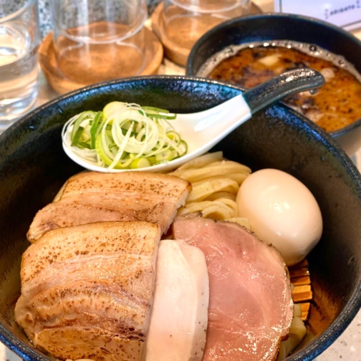  합정 숨찐맛 곱창의 고소함을 담은 모츠 츠케멘 맛집, 윤멘