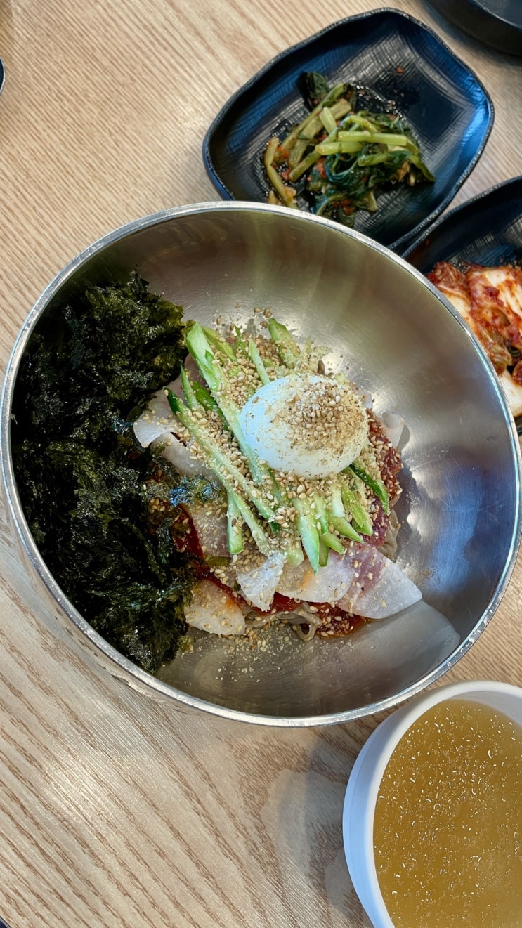 뜨거운 칼국수 시원한 막국수 불당동 안춘공주얼큰이칼국수 / 천안식후감