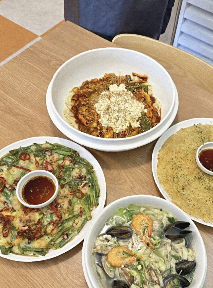  강릉 칼제비 강릉 칼국수 맛집! 오션뷰+불맛까지 잡은 해물칼국수 한 그릇