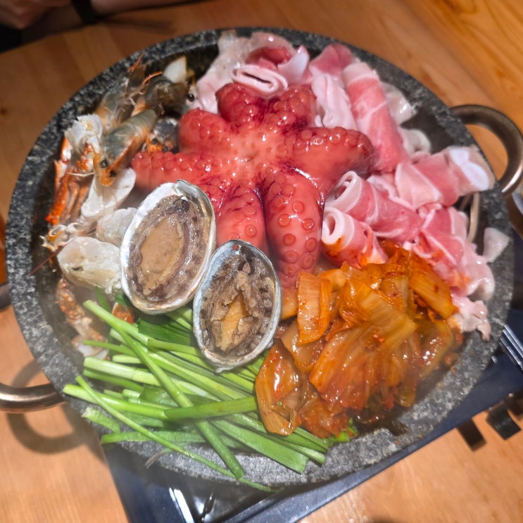 전주 웨리단길 맛집 공이 돌판돌문어삼합