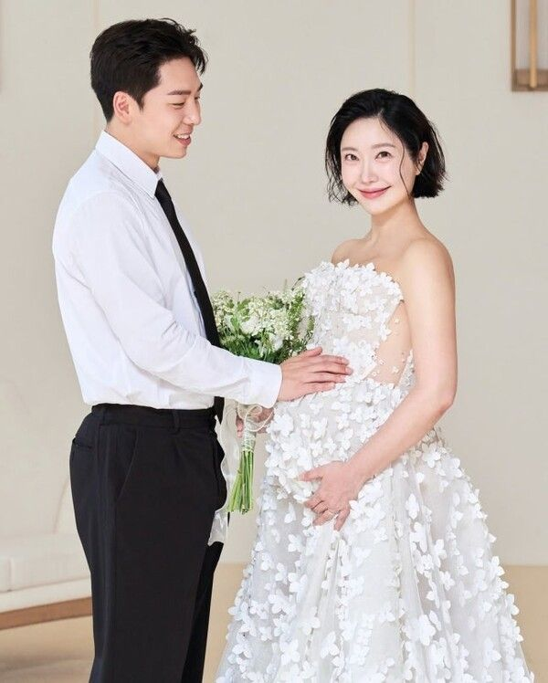  레이디제인, 쌍둥이 딸 출산… 3차 시험관 시술 통해