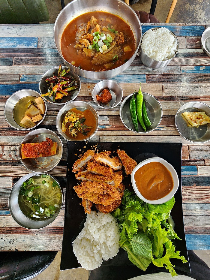제주 서귀포 카멜리아힐 근처 맛집 현지인 추천 가성비 최고 큰길