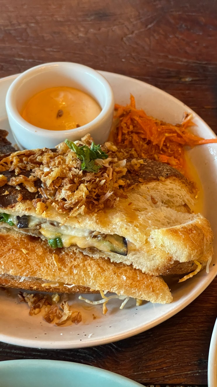  데이트명소 피넛스토어 천안 신부동 파스타 맛집 브런치카페 (주차정보)