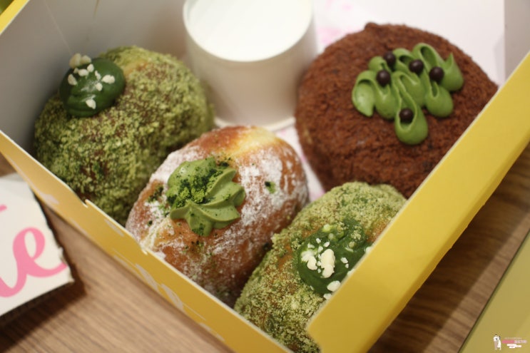  말차 러버를 위한 노티드 이달의 맛 '노티드 하남스타필드'에서 먹고 왔어요!